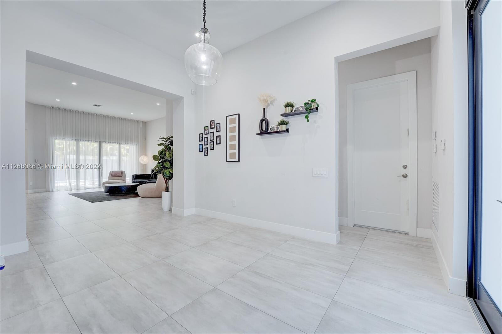 PRESERVE AT EMERALD HILLS - Residential Lease