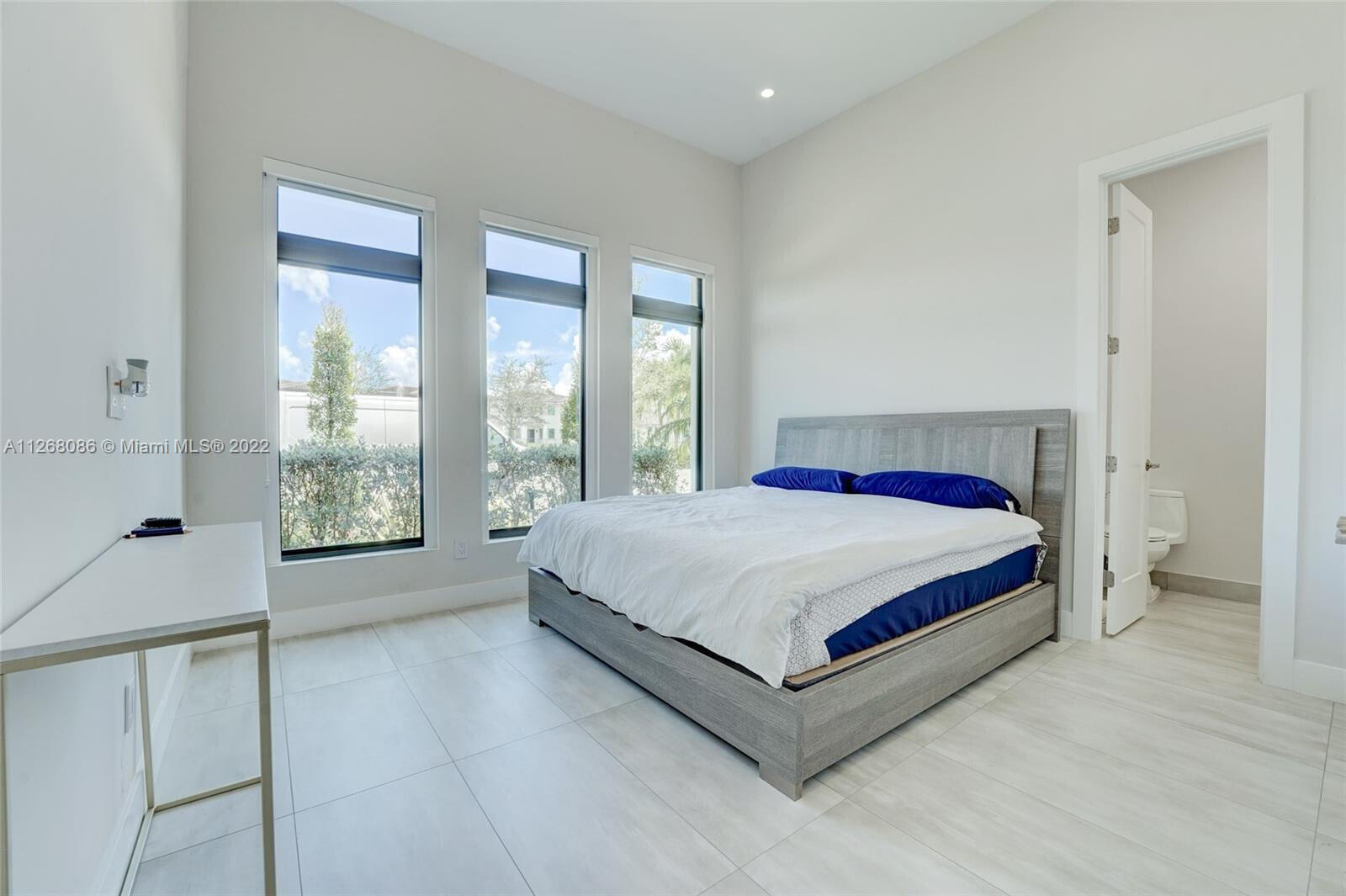 PRESERVE AT EMERALD HILLS - Residential Lease