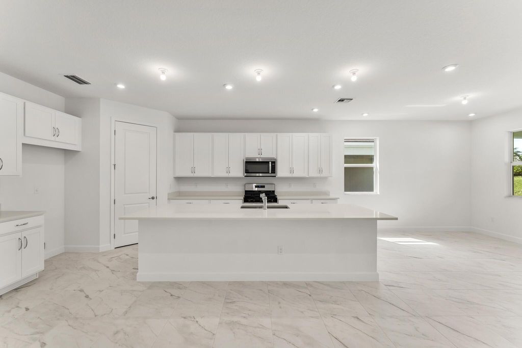 Photo of 10136 SW Carnelian Street, Port Saint Lucie, FL 34987 (MLS # R11087079)