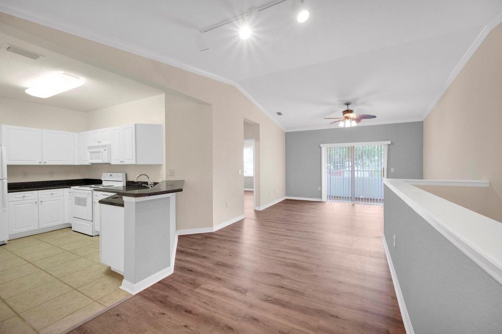 Photo of 343 SE Rogers Court, Stuart, FL 34994 (MLS # R10893276)