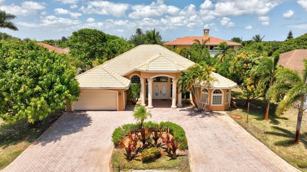 Photo of 501 SW McComb Avenue, Port Saint Lucie, FL 34953 (MLS # F10501234)