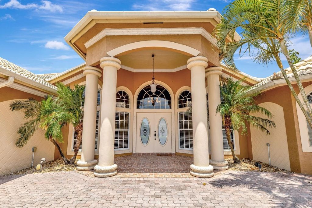 Photo of 501 SW McComb Avenue, Port Saint Lucie, FL 34953 (MLS # F10501234)