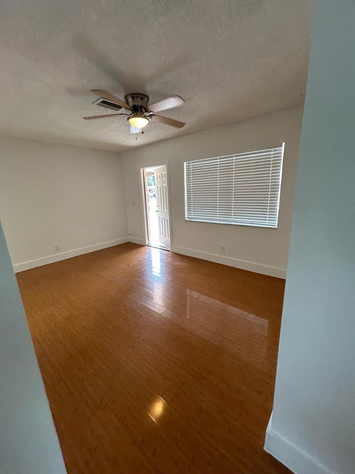 ROHAN ACRES REPLAT LOTS 7 - Residential Lease