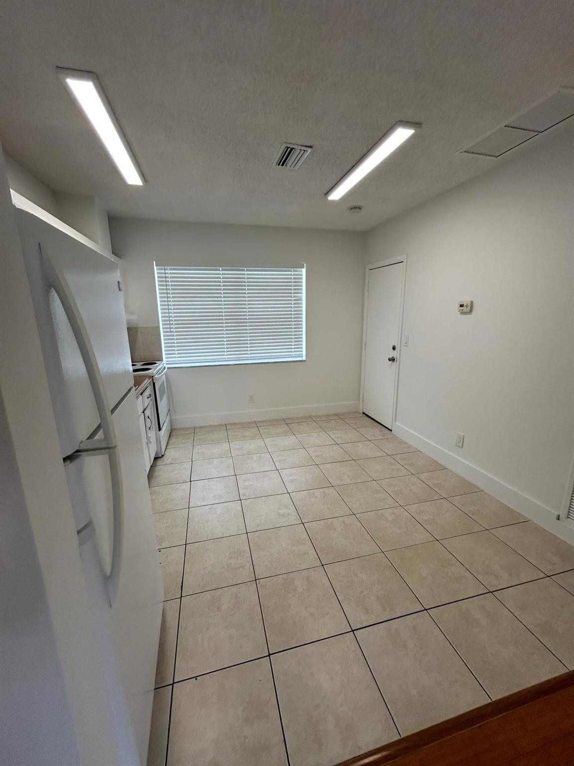 ROHAN ACRES REPLAT LOTS 7 - Residential Lease