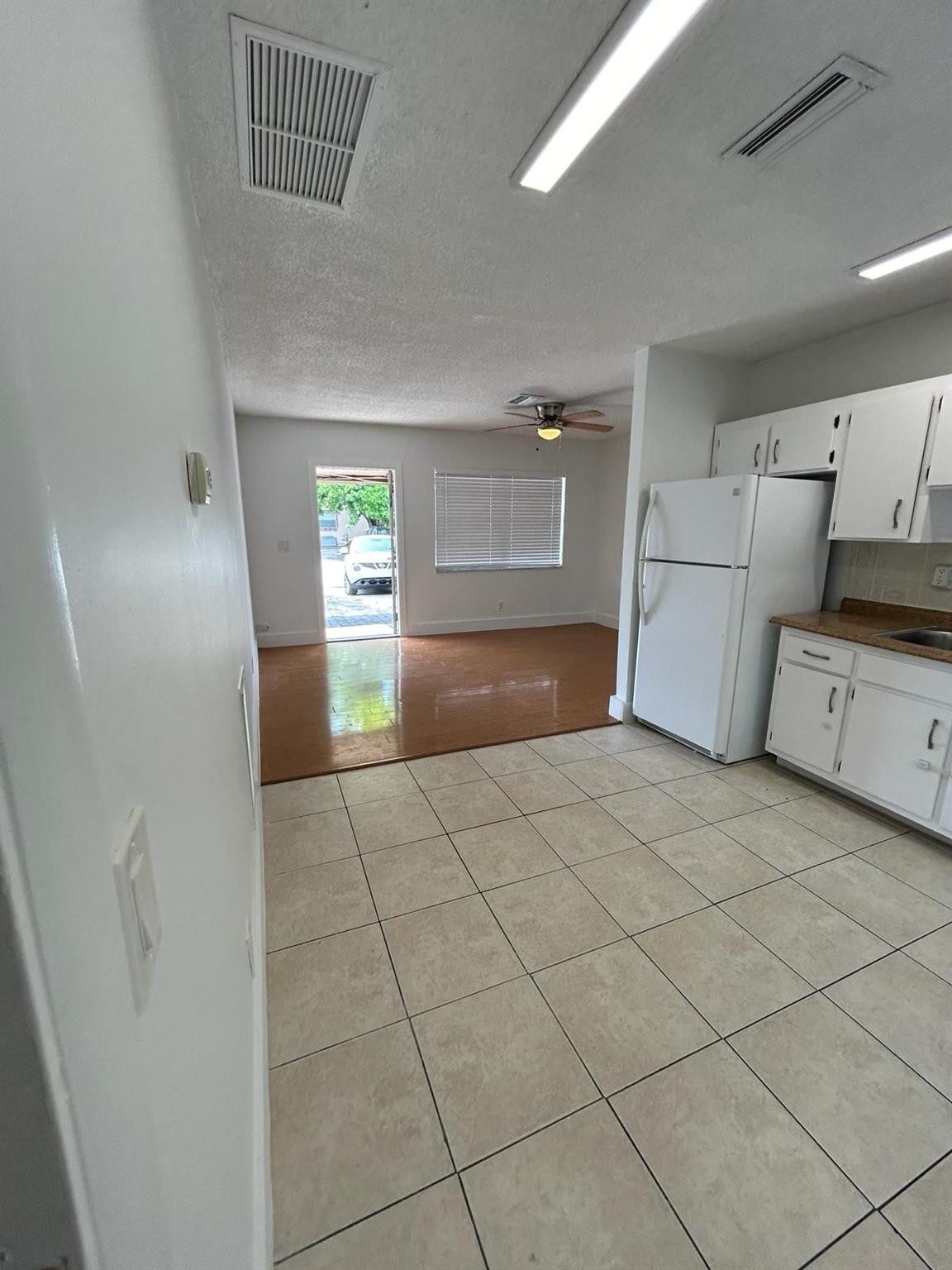 ROHAN ACRES REPLAT LOTS 7 - Residential Lease