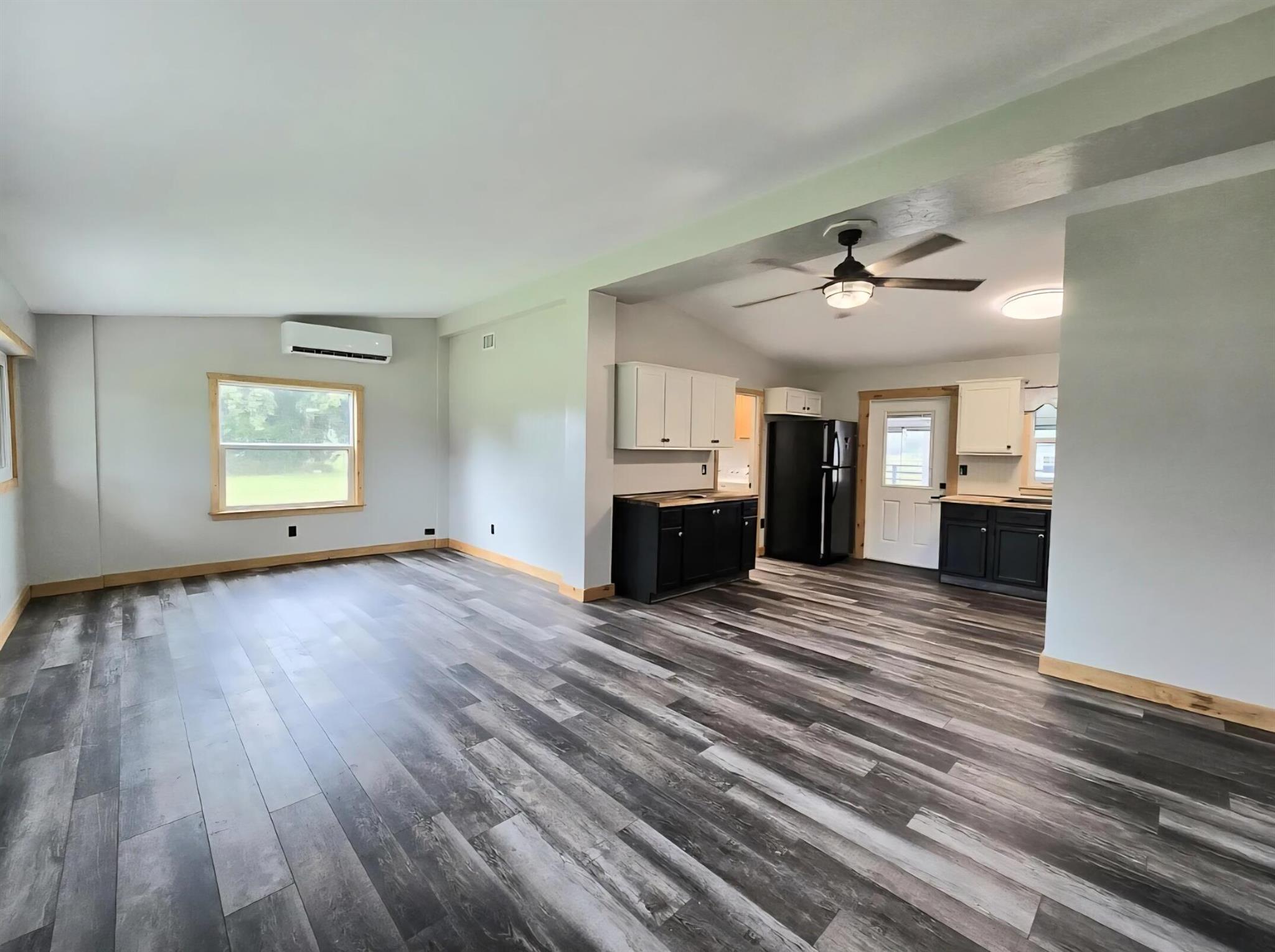 OAK HAMMOCK - Residential