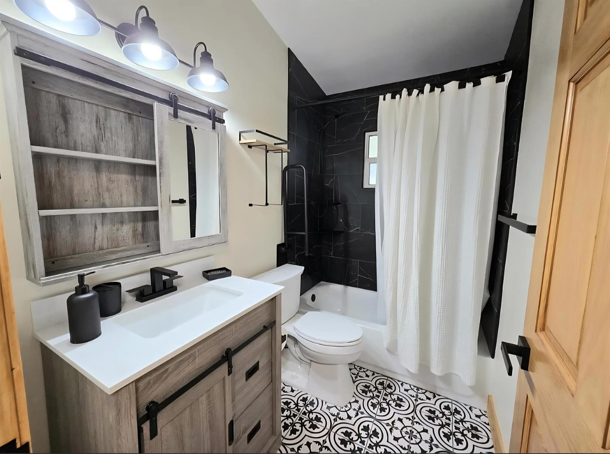 OAK HAMMOCK - Residential