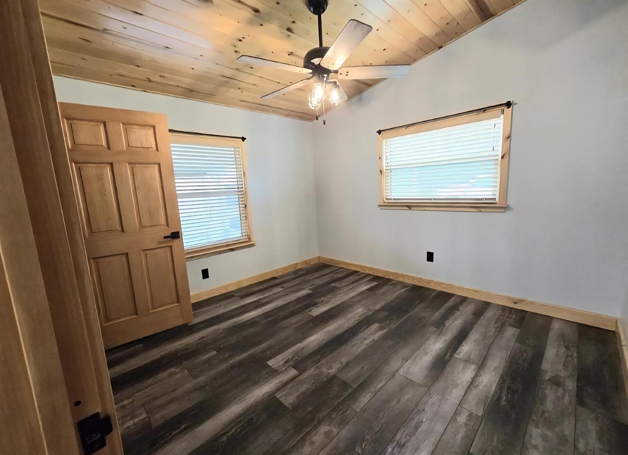 OAK HAMMOCK - Residential
