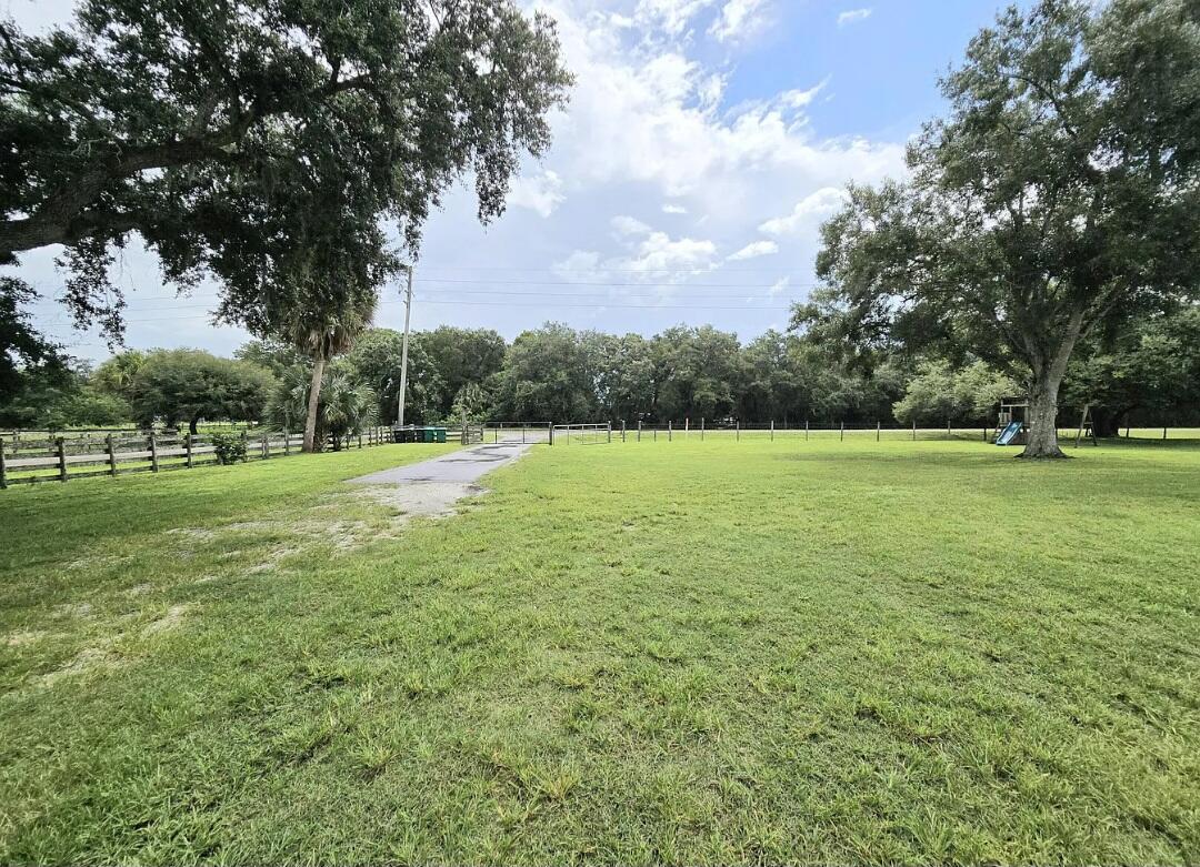 OAK HAMMOCK - Residential