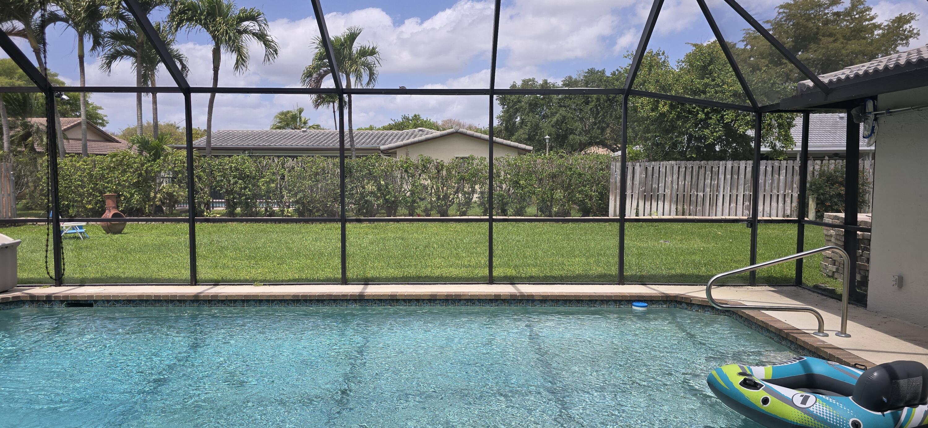 SHADOW WOOD - Residential Lease