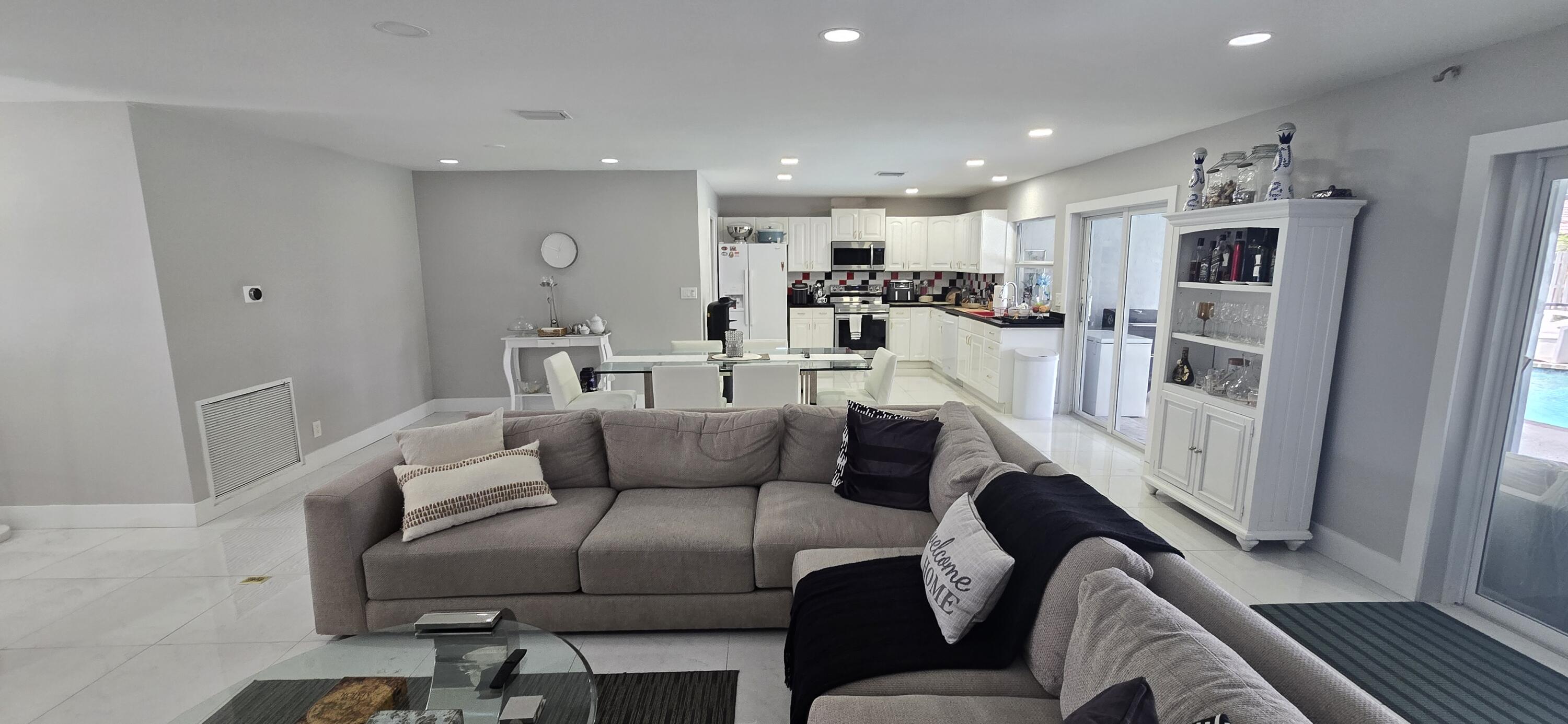 SHADOW WOOD - Residential Lease