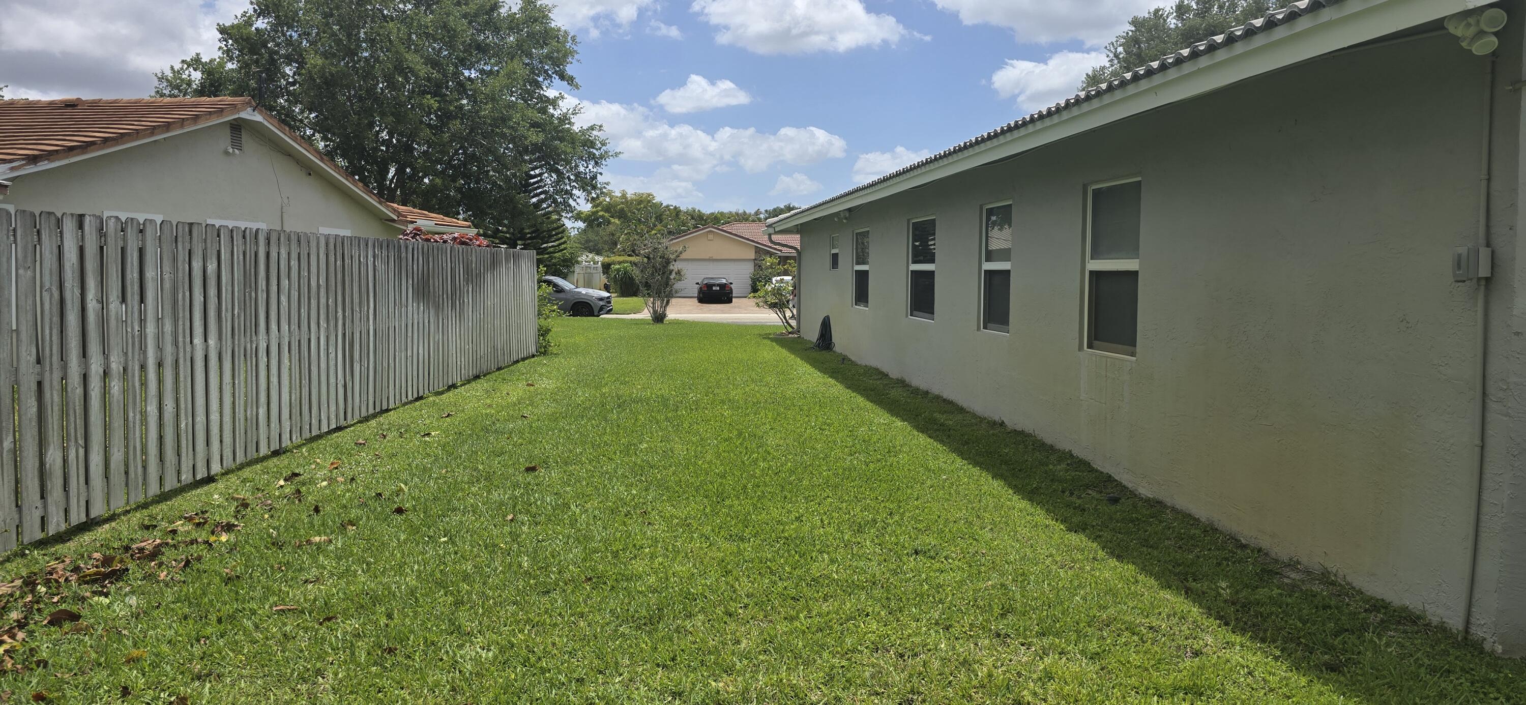 SHADOW WOOD - Residential Lease
