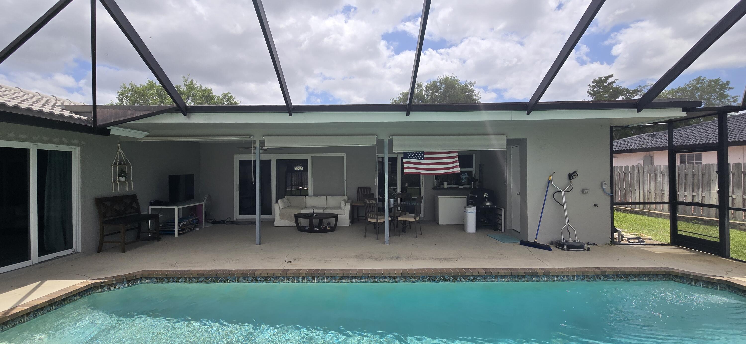 SHADOW WOOD - Residential Lease