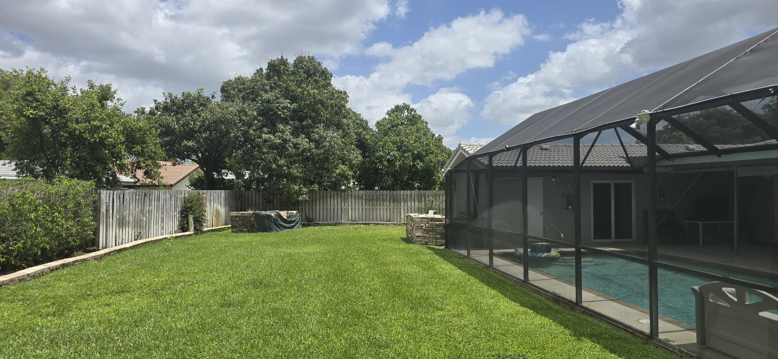 SHADOW WOOD - Residential Lease