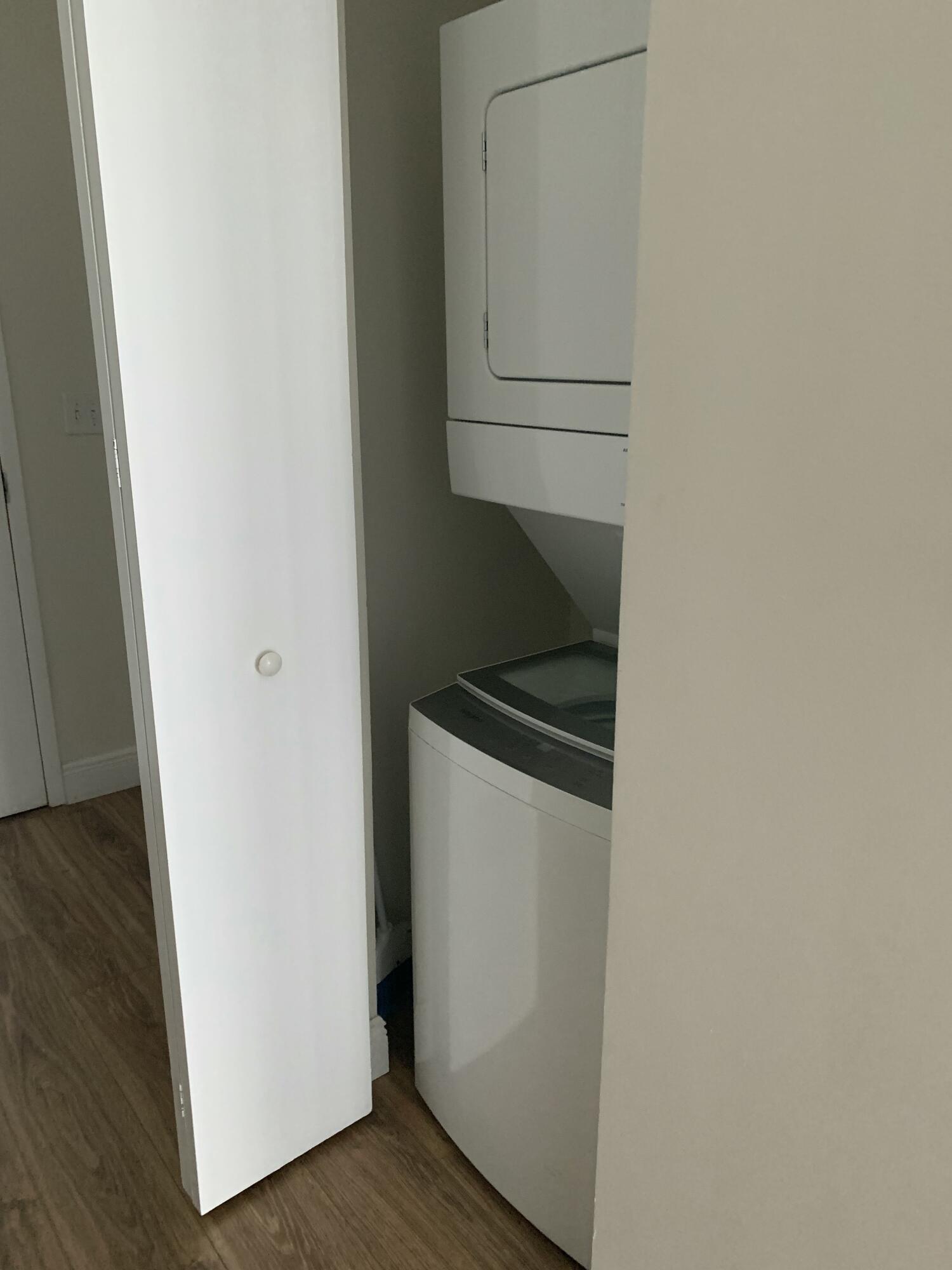 EDGEWATER LOFTS CONDO - Residential