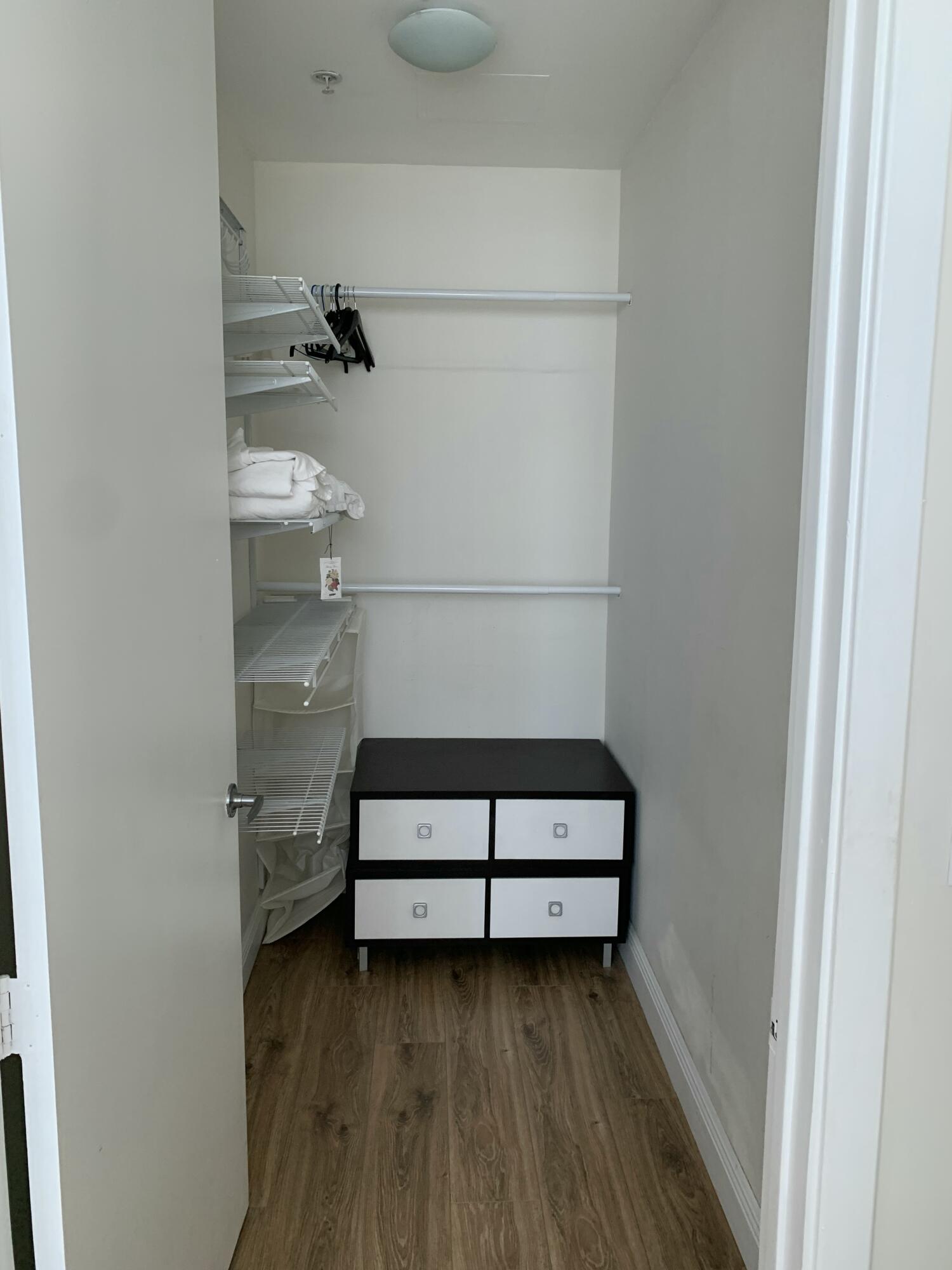 EDGEWATER LOFTS CONDO - Residential