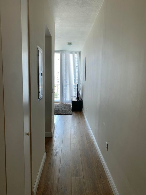 2200 NE 4th Avenue 805 Miami FL 33137