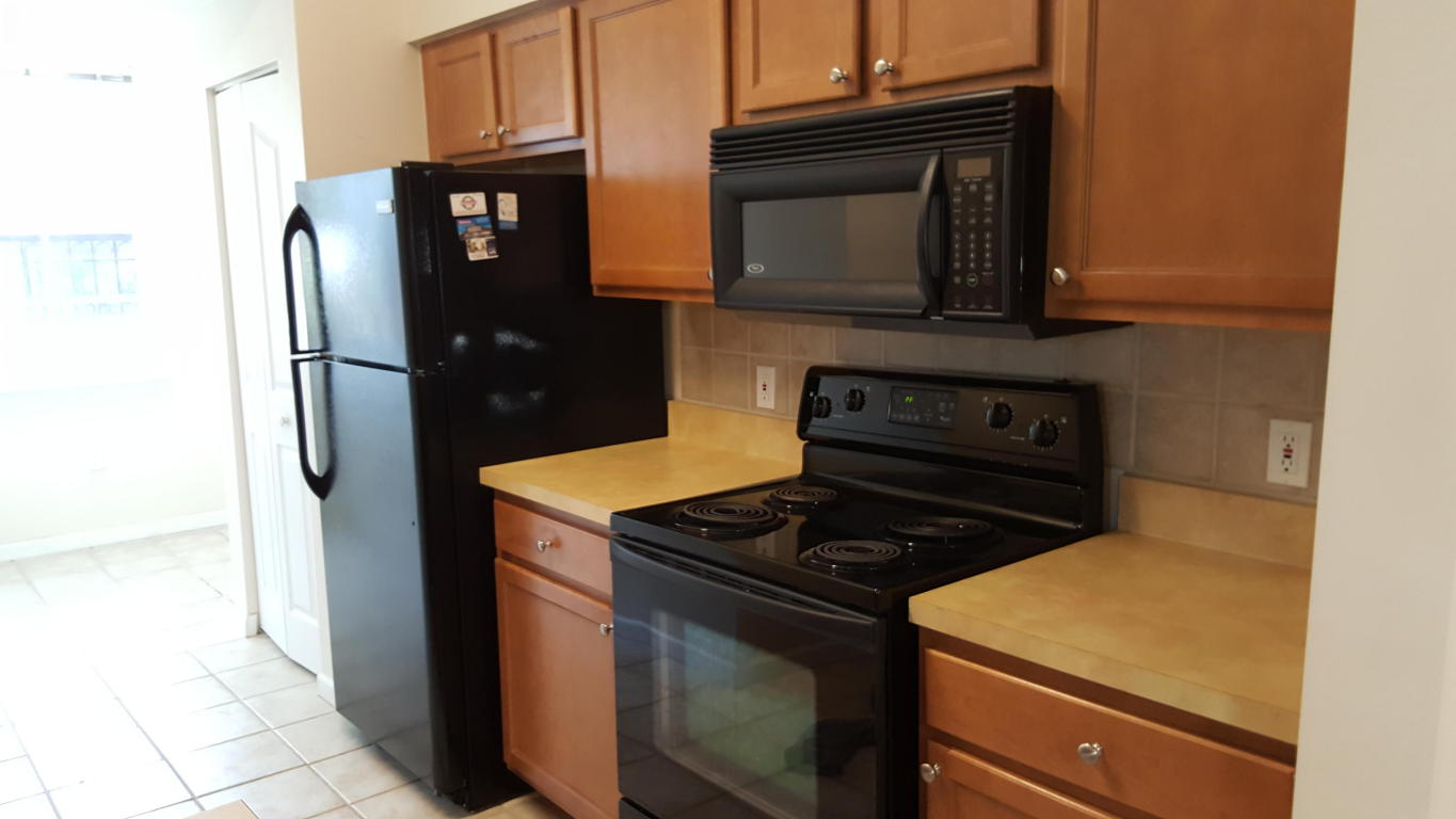 MEZZANO CONDO - Residential Lease