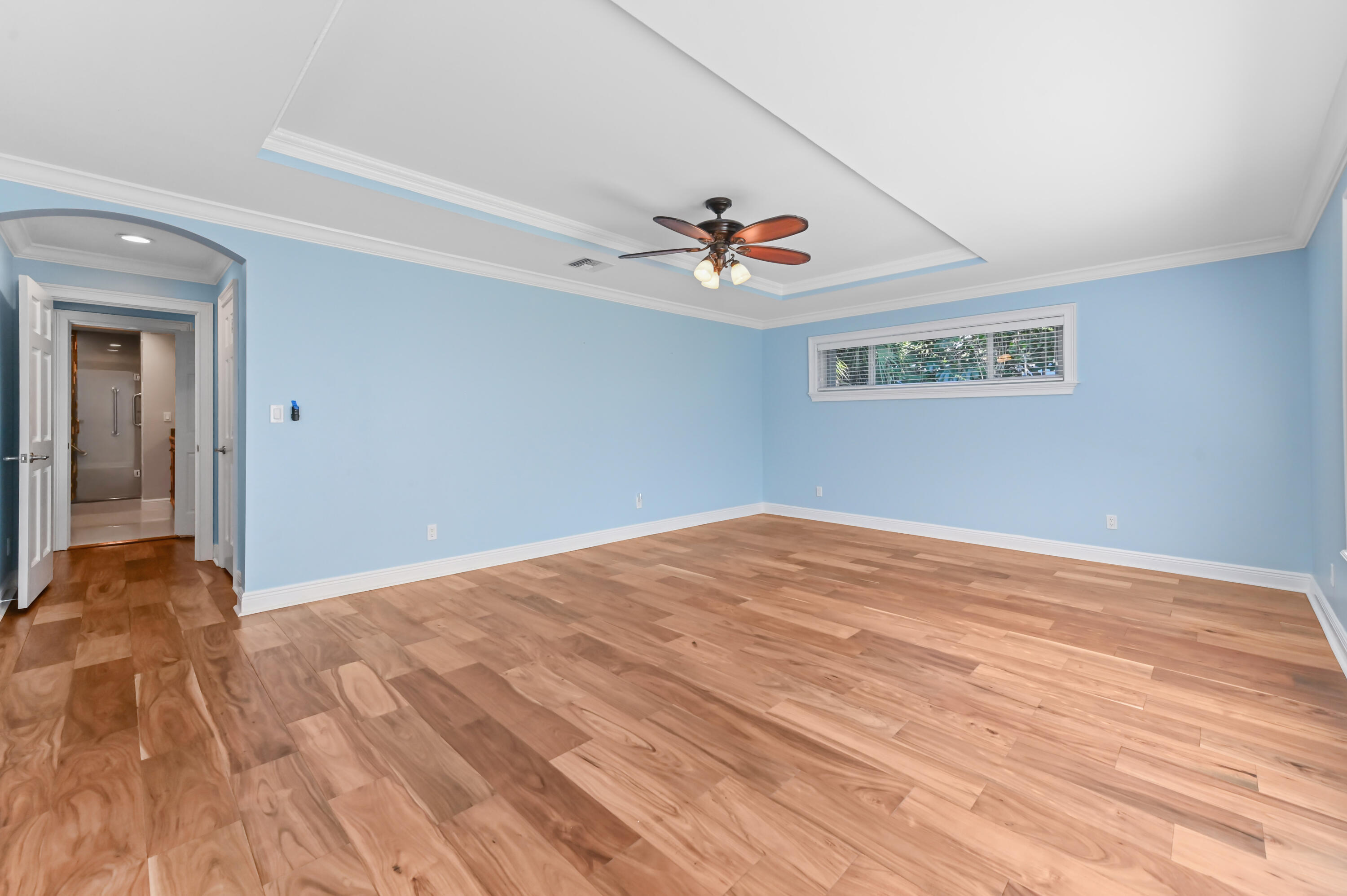 COUNTRY CLUB ESTATES - Residential