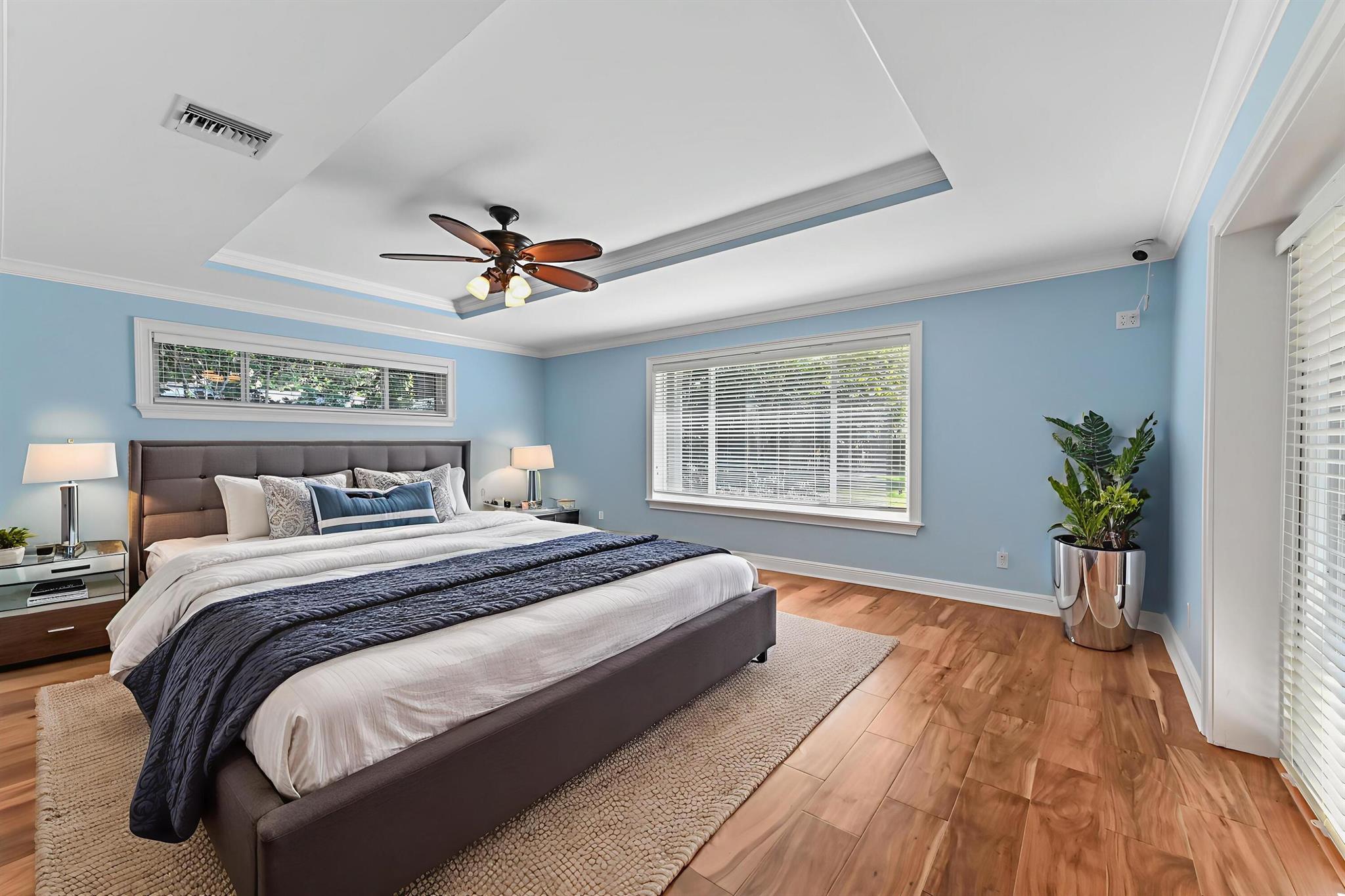 COUNTRY CLUB ESTATES - Residential