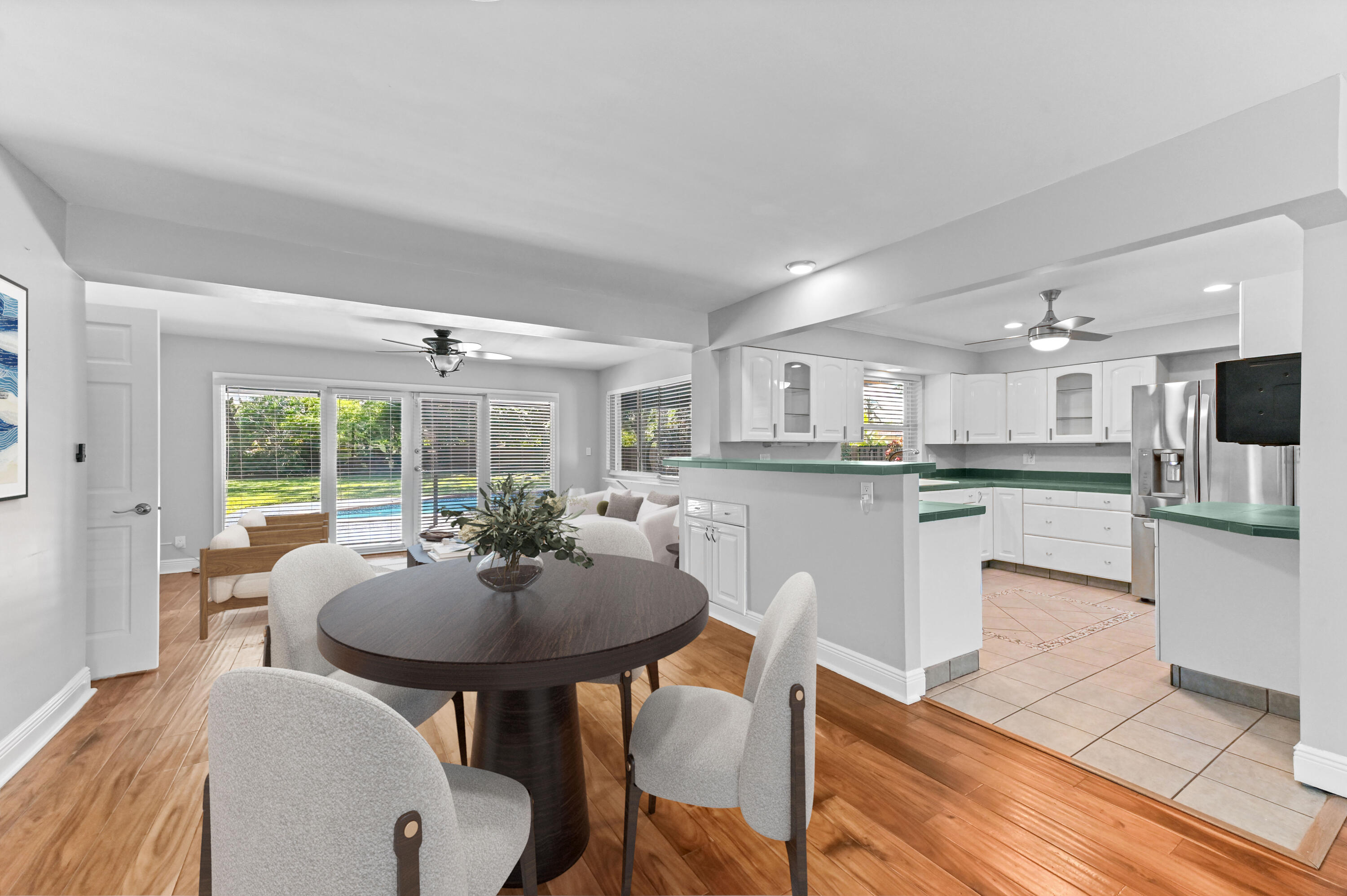 COUNTRY CLUB ESTATES - Residential