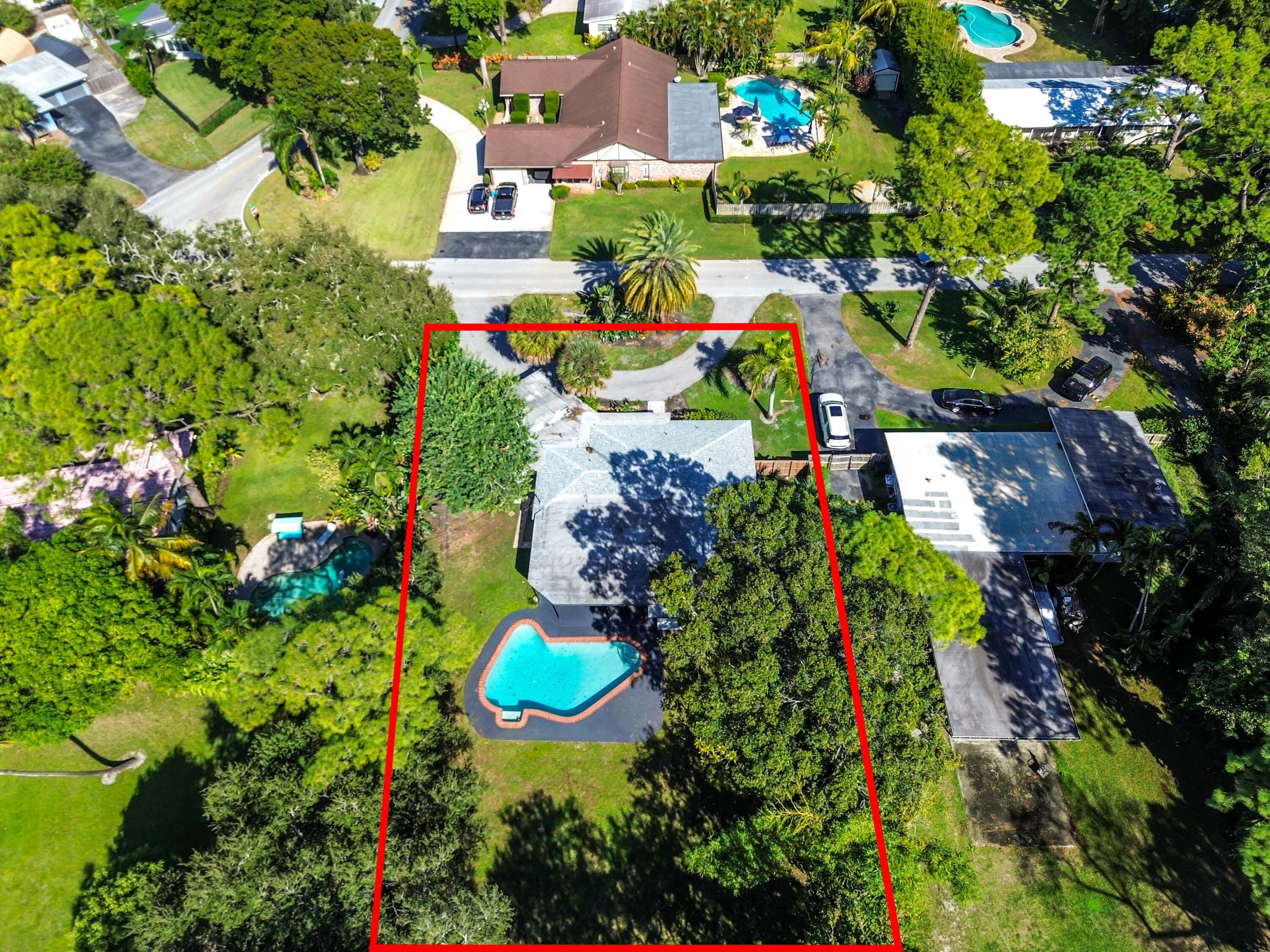 COUNTRY CLUB ESTATES - Residential