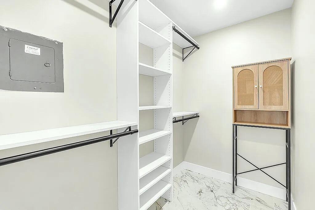 CEDAR POINTE CONDO - Residential