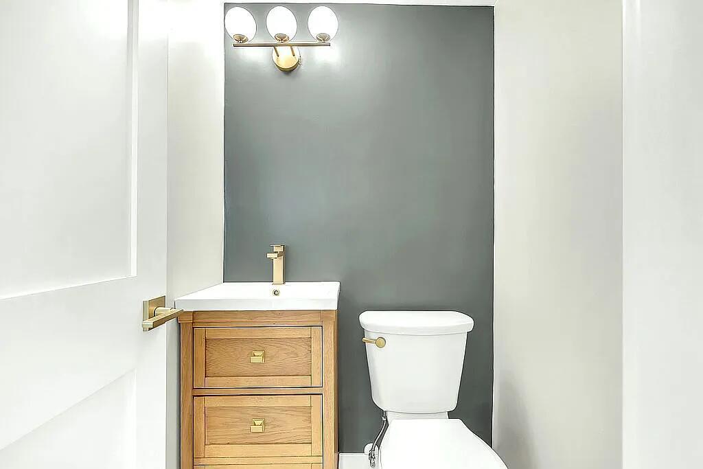 CEDAR POINTE CONDO - Residential