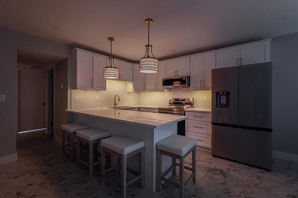 CEDAR POINTE CONDO - Residential