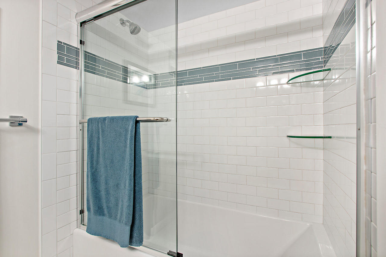 JUPITER BAY ONE THRU SIX CONDO - Residential Lease