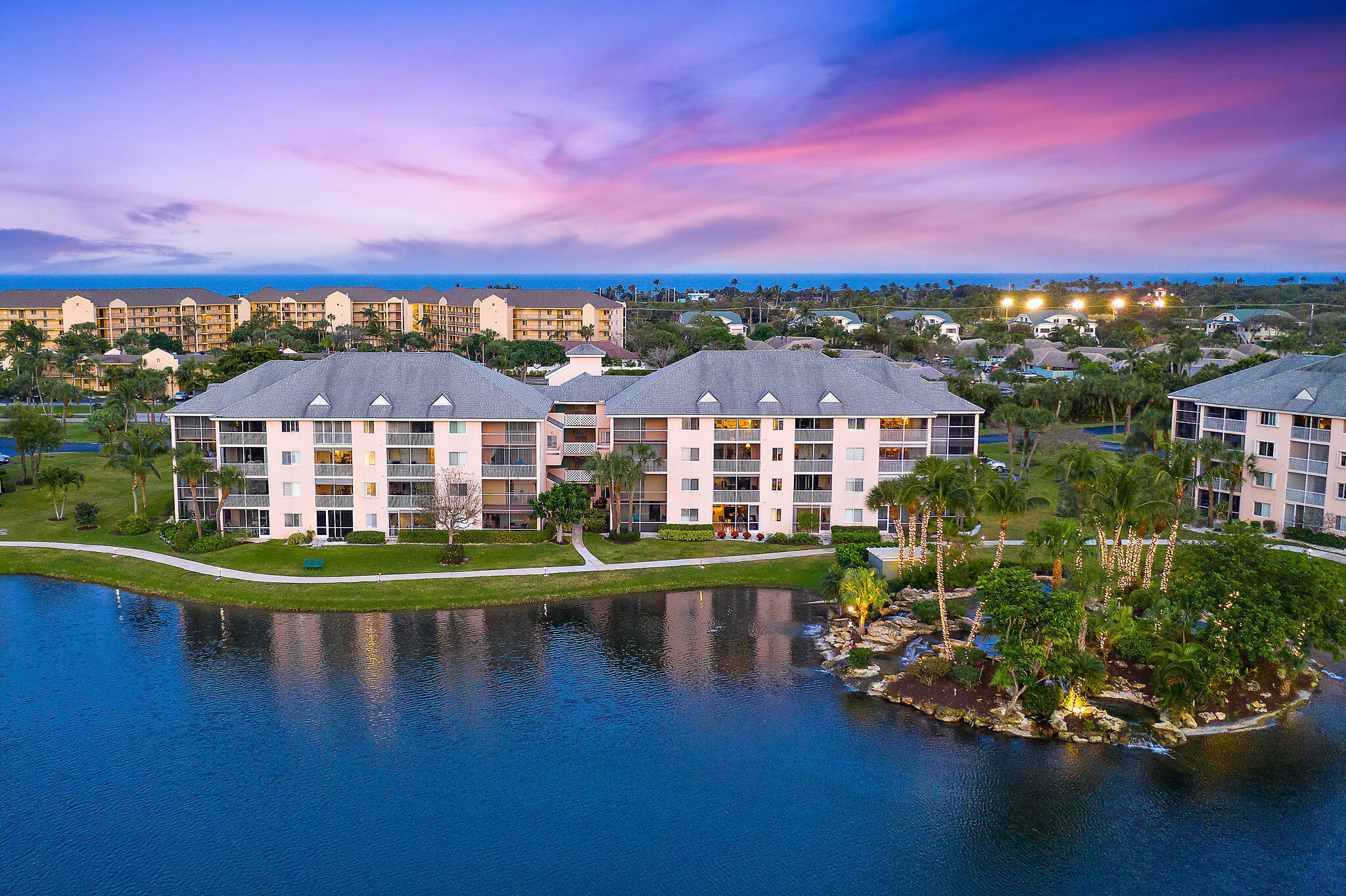JUPITER BAY ONE THRU SIX CONDO - Residential Lease