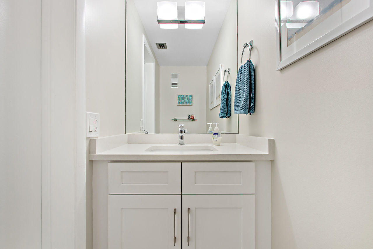 JUPITER BAY ONE THRU SIX CONDO - Residential Lease