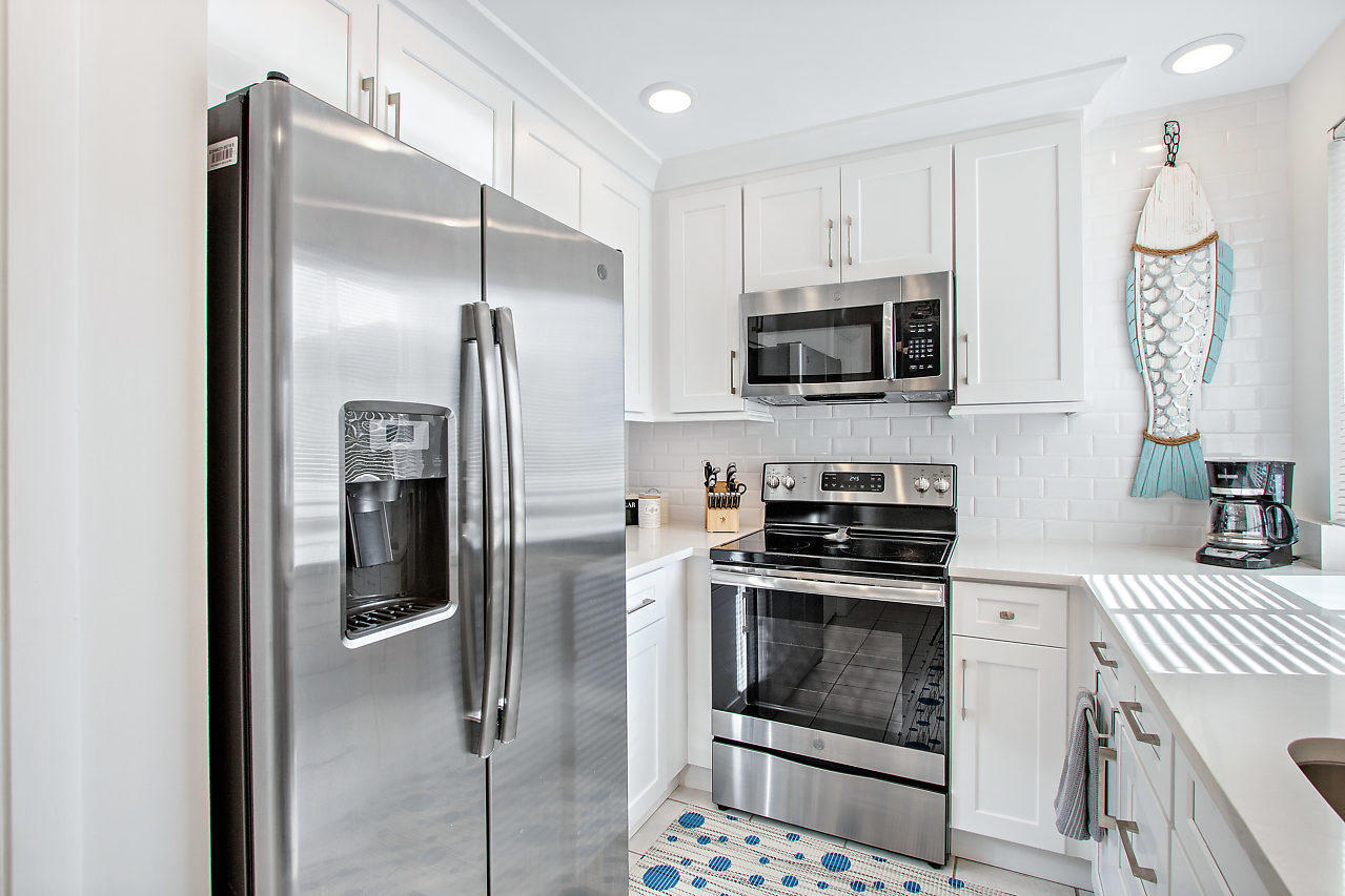 JUPITER BAY ONE THRU SIX CONDO - Residential Lease