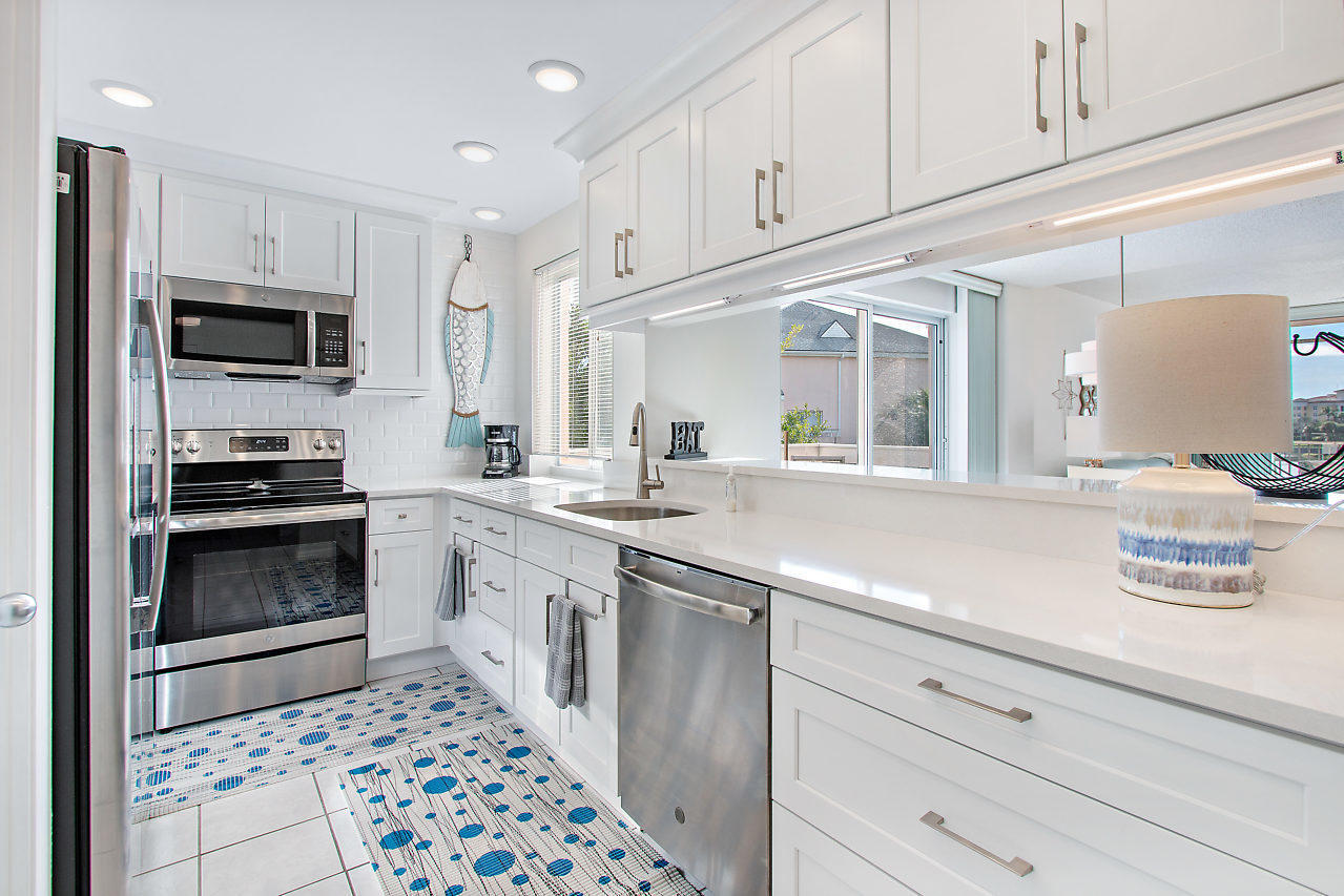 JUPITER BAY ONE THRU SIX CONDO - Residential Lease