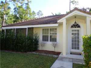 PADDOCK PARK 1 OF WELLING - Residential Lease