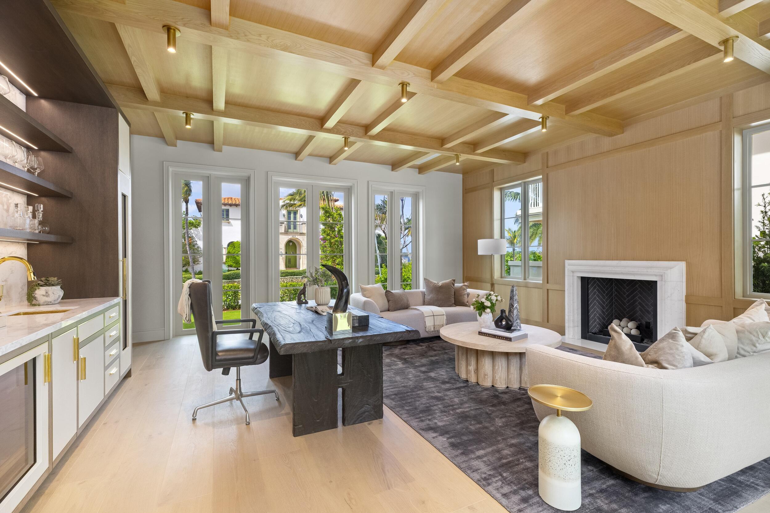 BEACH SHORES - Residential