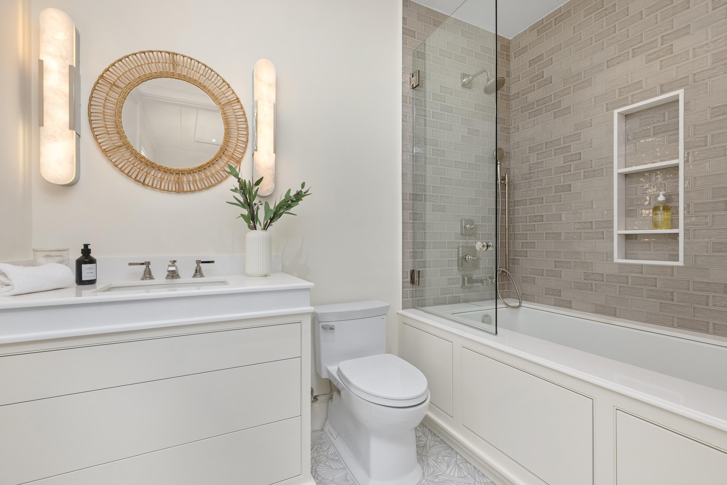 BEACH SHORES - Residential