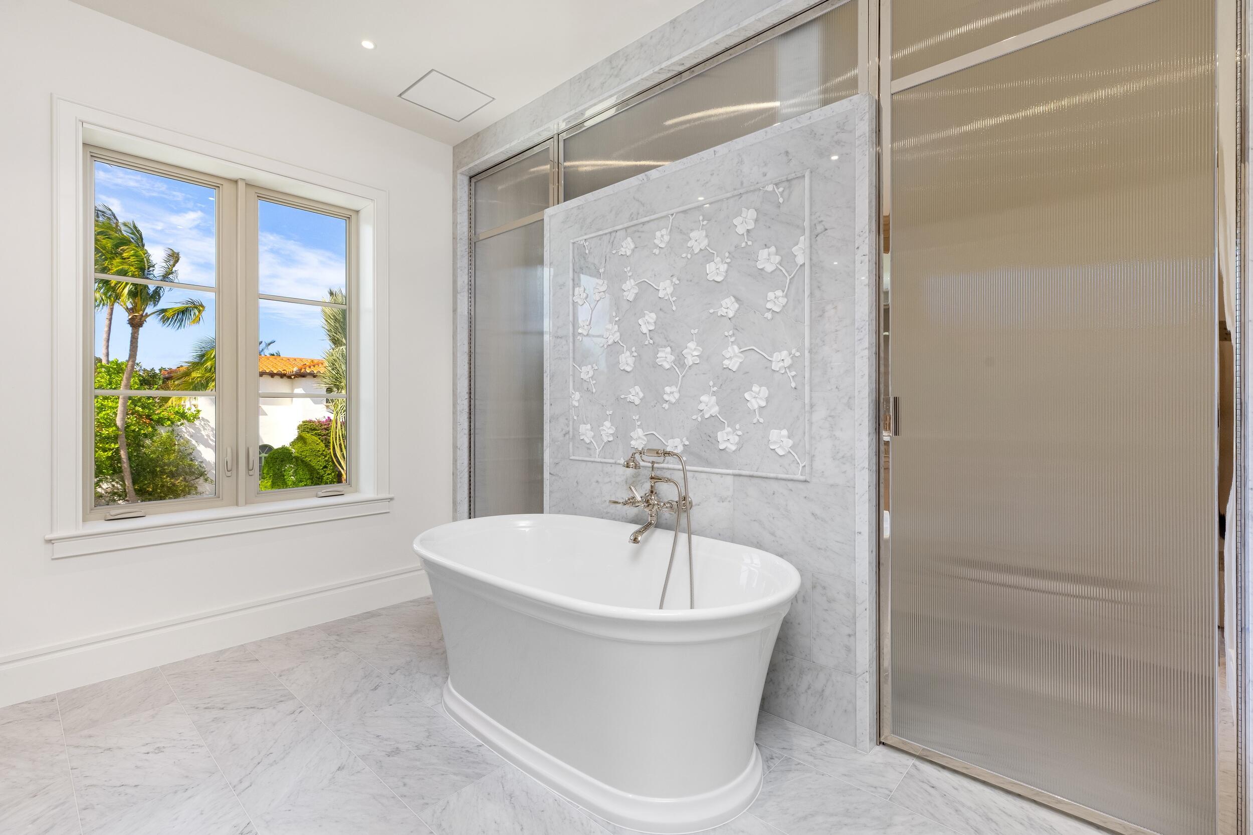 BEACH SHORES - Residential