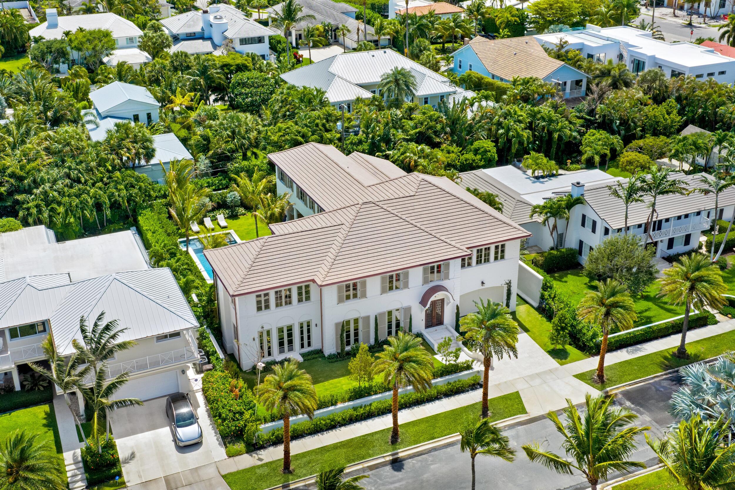 BEACH SHORES - Residential