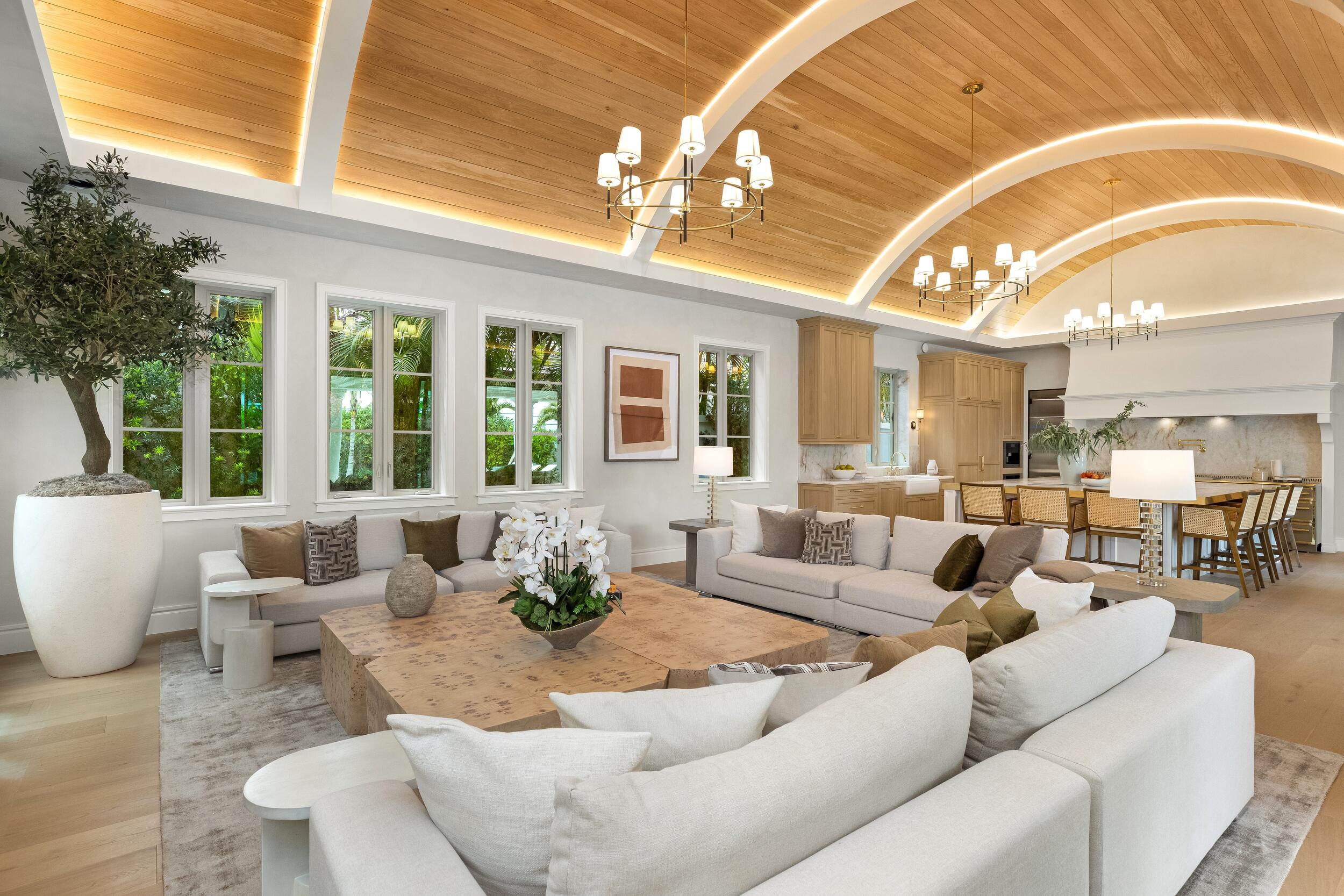 BEACH SHORES - Residential