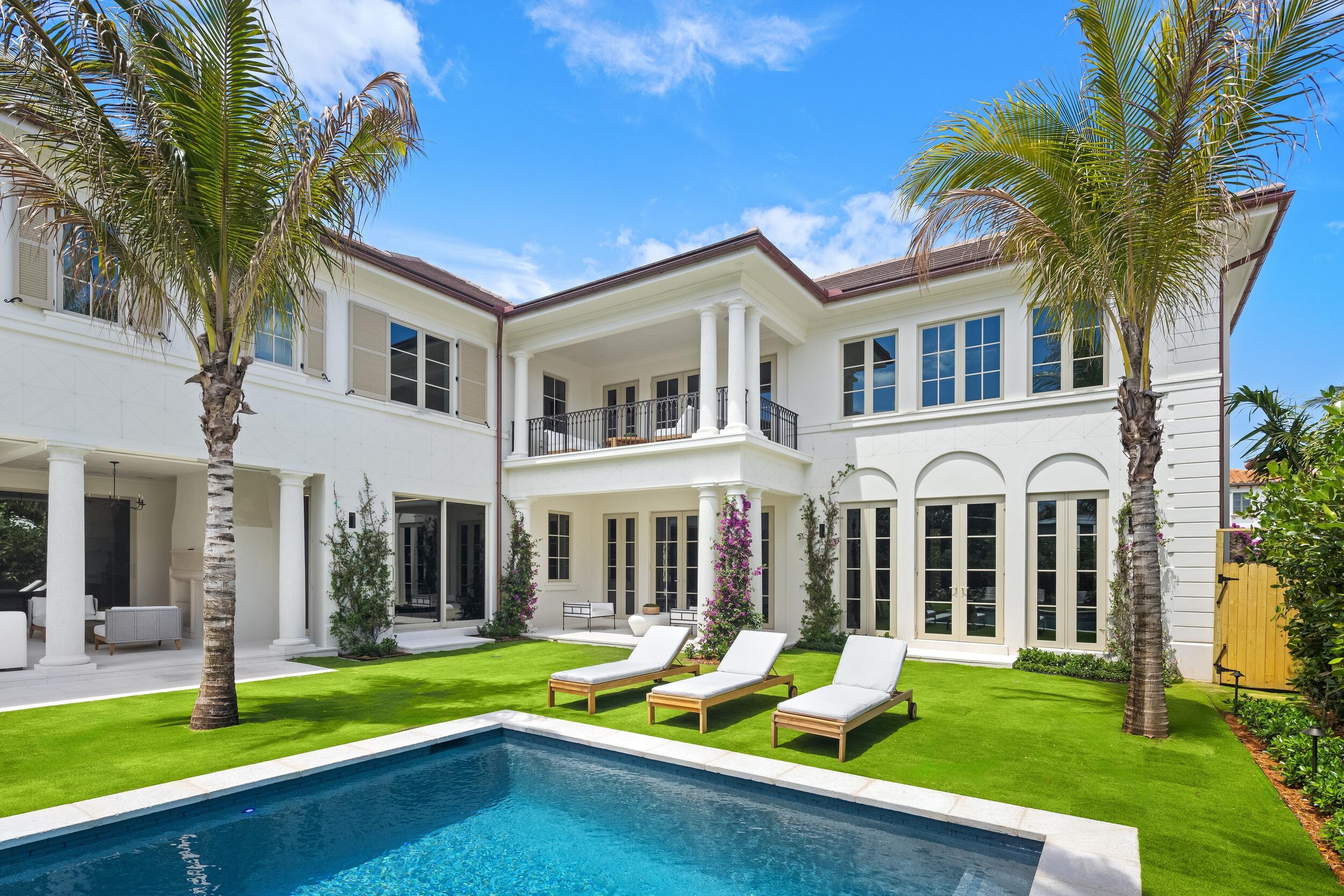 BEACH SHORES - Residential