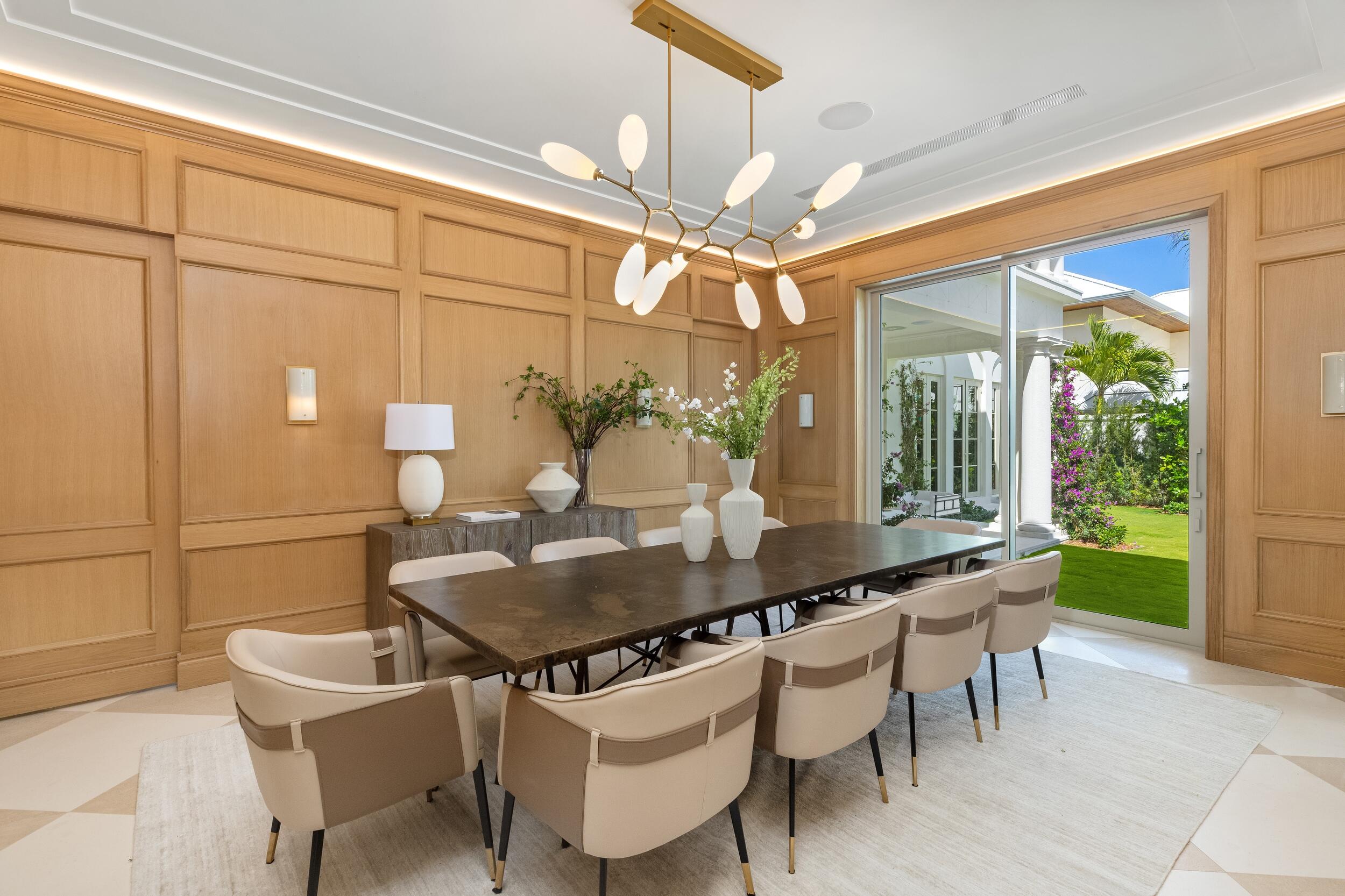 BEACH SHORES - Residential