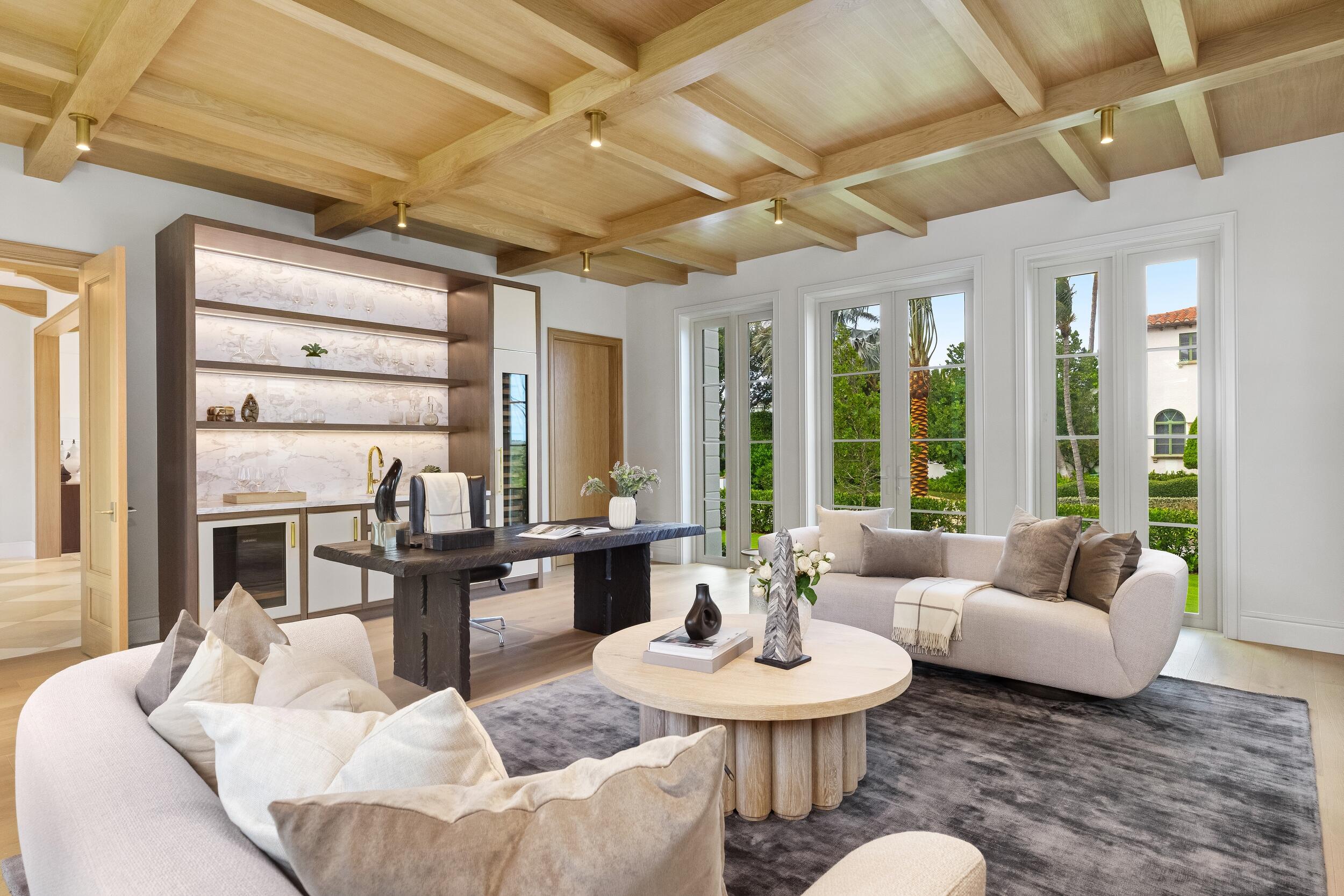 BEACH SHORES - Residential