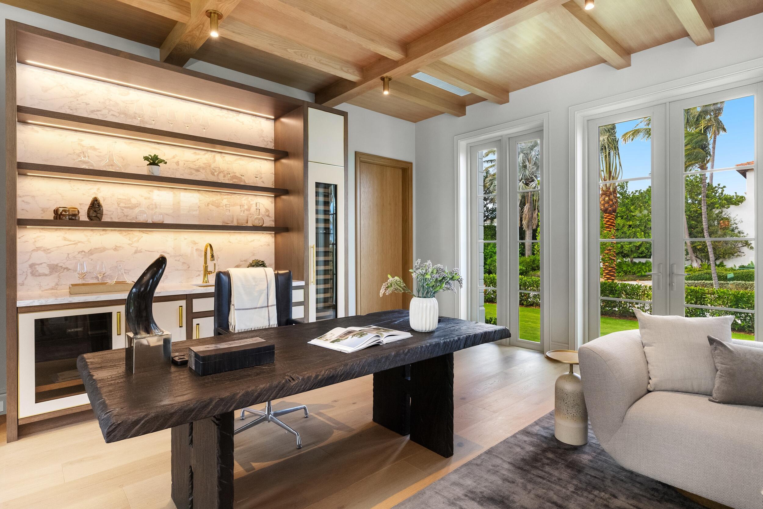 BEACH SHORES - Residential