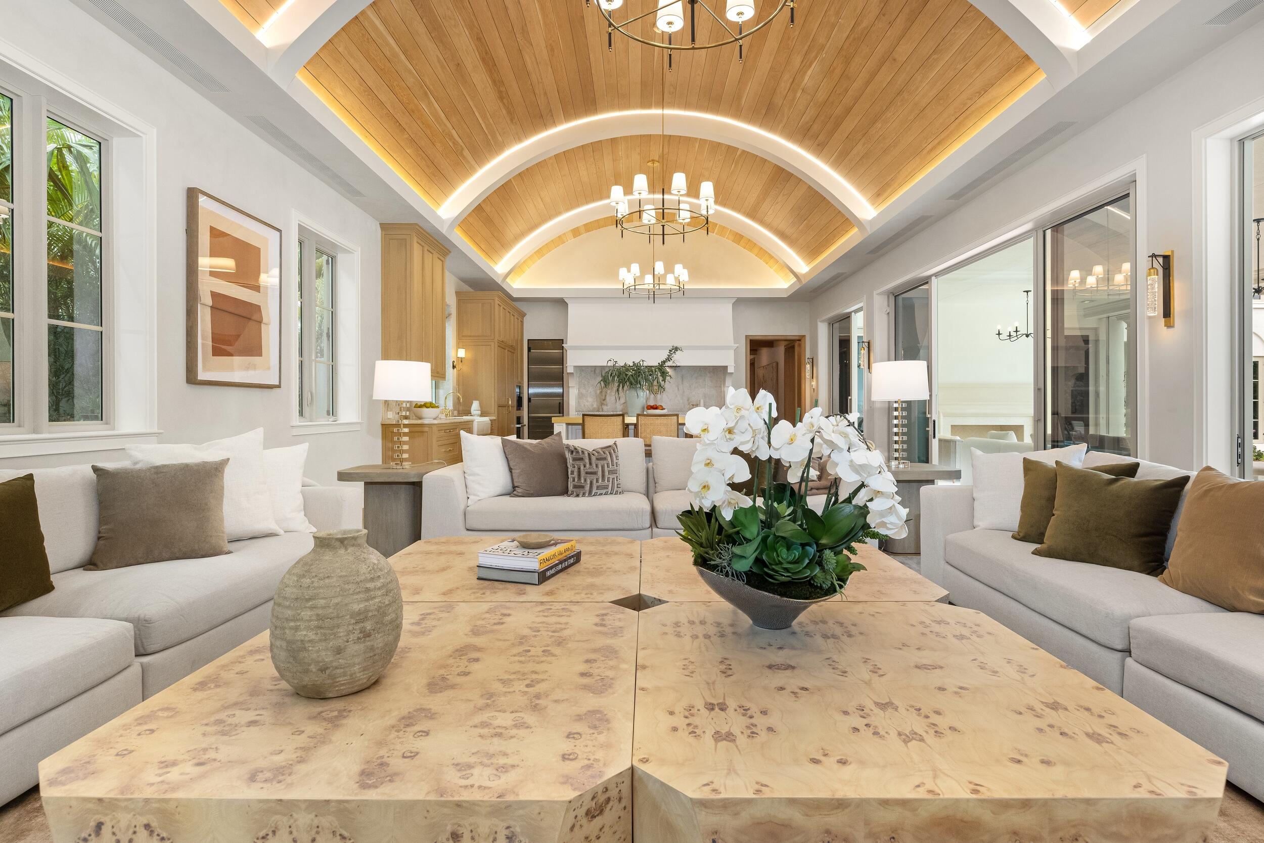 BEACH SHORES - Residential