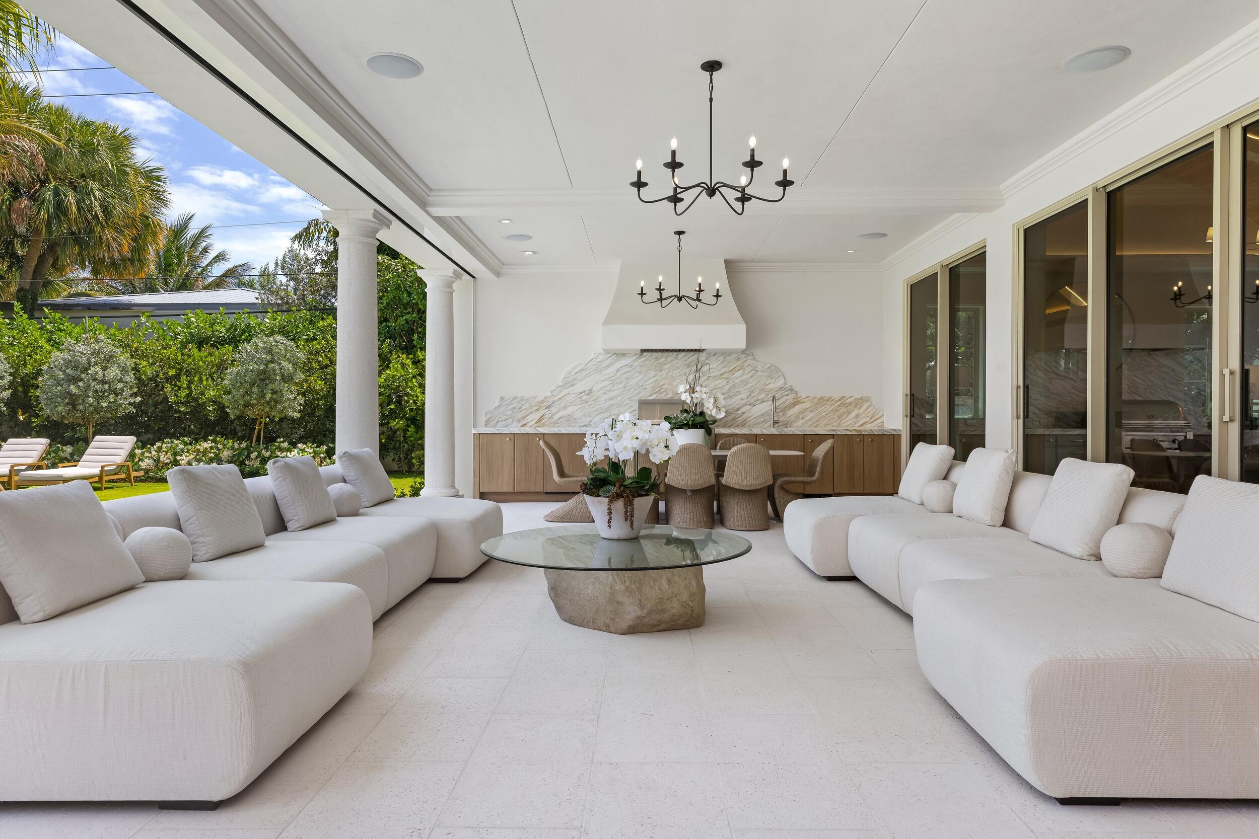 BEACH SHORES - Residential