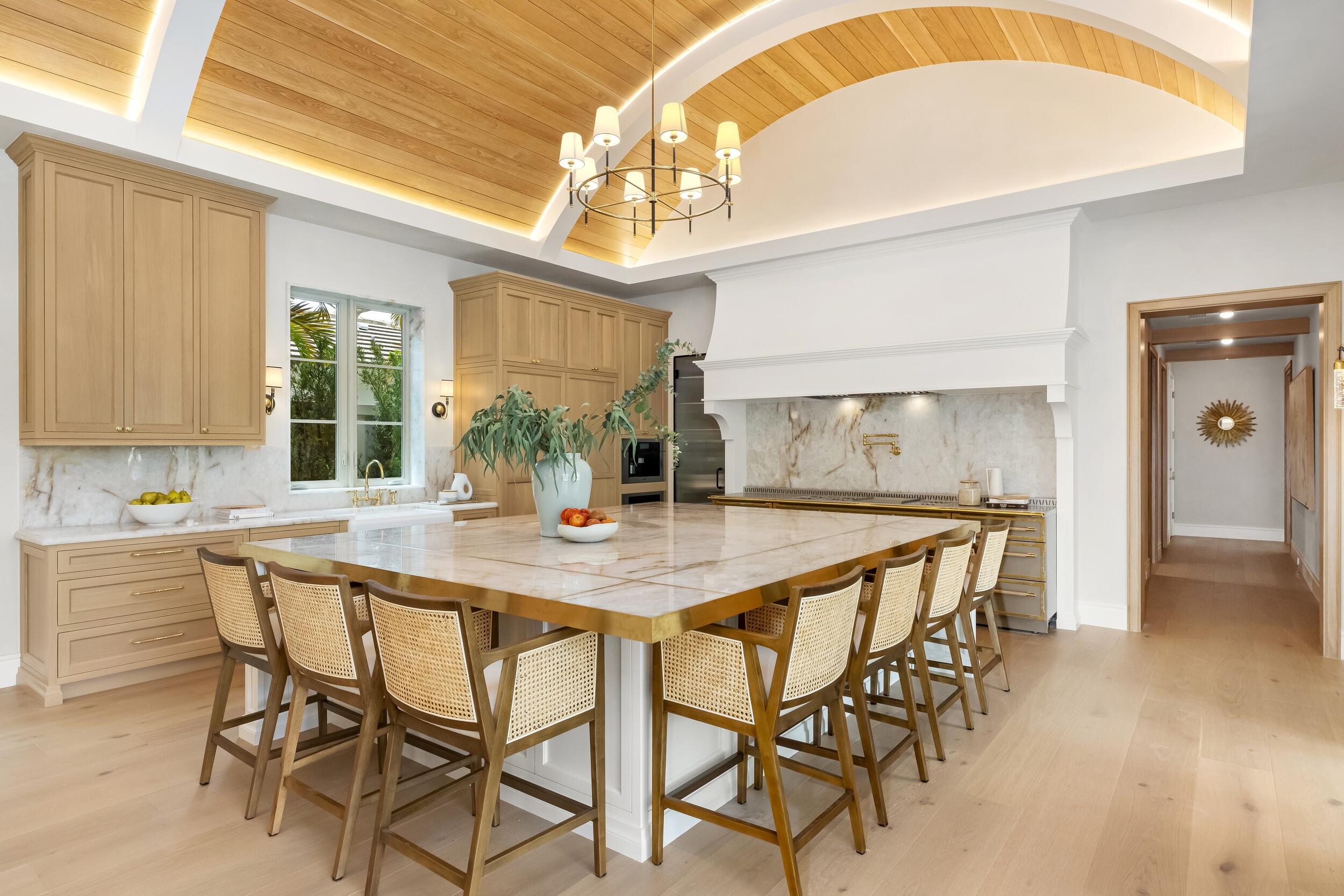 BEACH SHORES - Residential