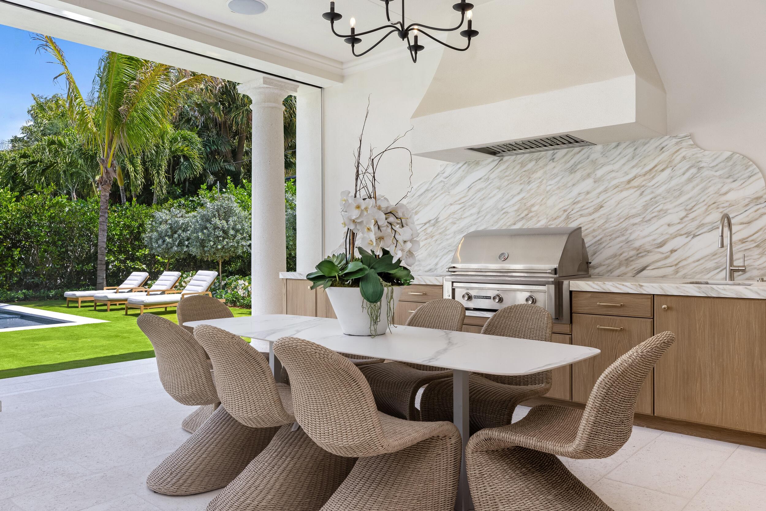 BEACH SHORES - Residential