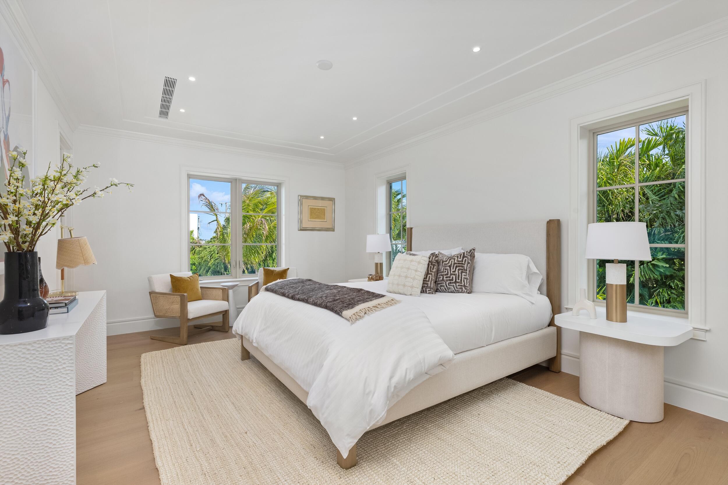 BEACH SHORES - Residential