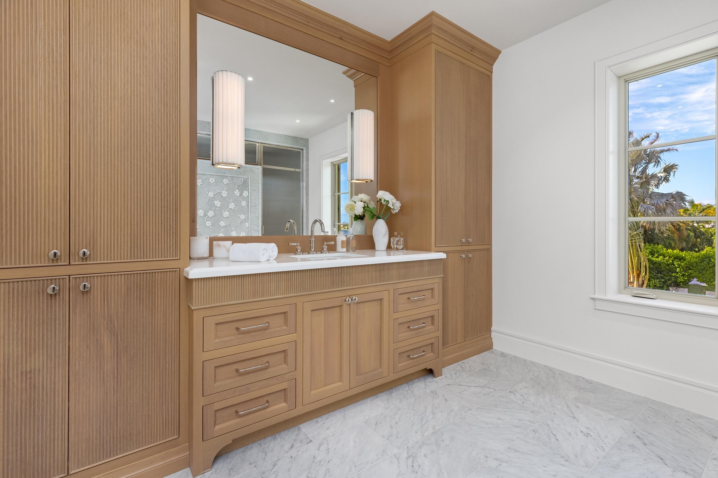 BEACH SHORES - Residential